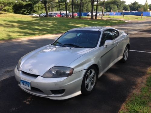 2005 hyundai tiburon gt coupe 2-door 2.7l