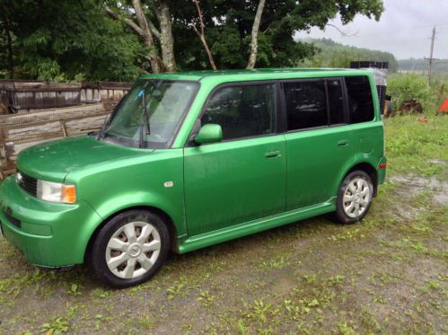 2006 scion xb limited edition release series 1130 out of 2200 , deluxe interior