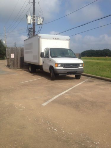 2005 ford e-350 super duty base cutaway van 2-door 5.4l