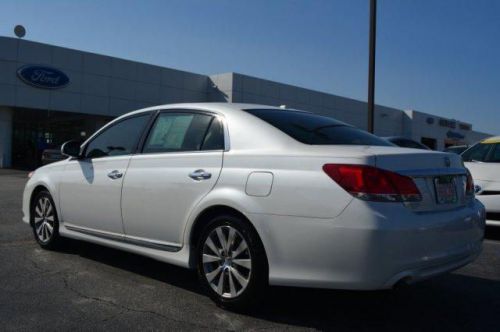 2011 toyota avalon limited