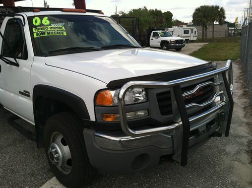 2006 gmc sierra 3500 wt standard cab pickup 2-door 6.6l