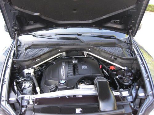 CONVENIENCE COLD WEATHER LOGIC7 TECHNOLOGY DVD NAPPA LEATHER 5 CAMERAS XM 20S, US $39,895.00, image 39