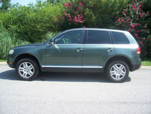2004 volkswagen touareg v8 sport utility 4-door 4.2l