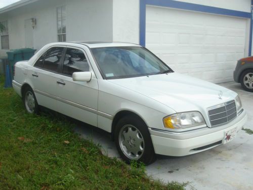 1995 mercedes c220 south florida low miles! near mint condition. white/at/39k