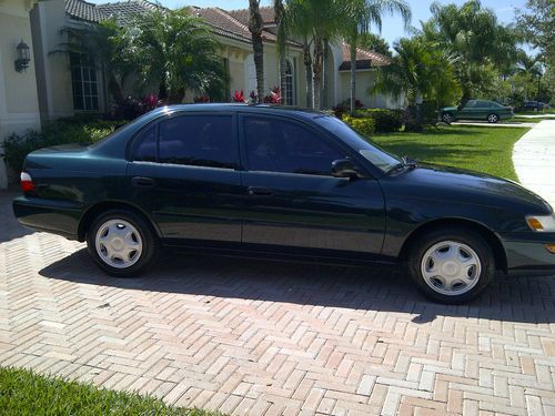 Toyota corolla 1996 like new 35k original /ac/ perfect inside/one owner