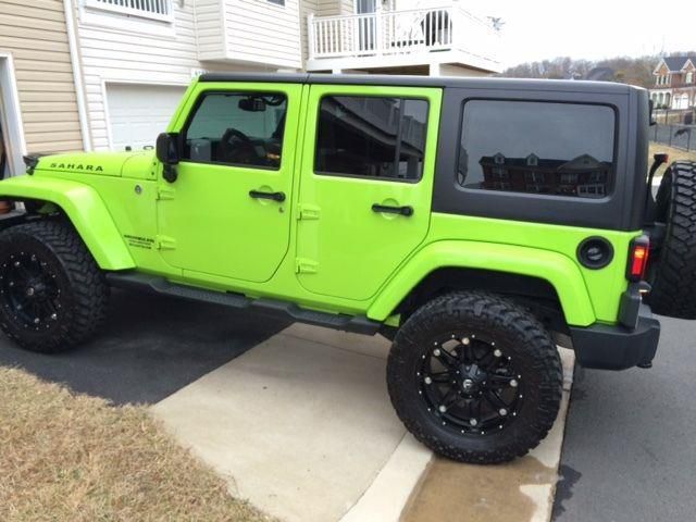 Jeep wrangler unlimited sahara 4wd