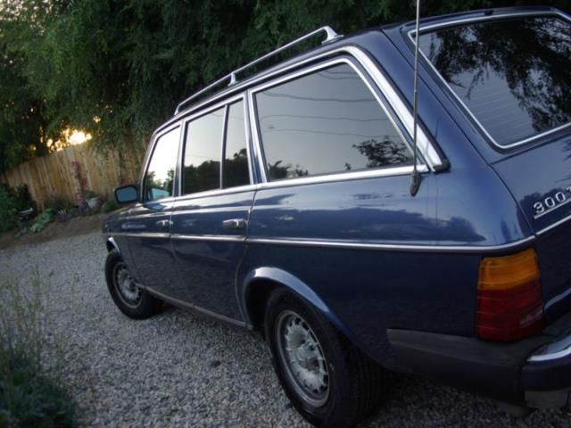 Mercedes-benz 300-series wagon