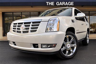 2010 cadillac escalade white/ebony,rear-ent,heated/cooled seats,22 wheels only4k