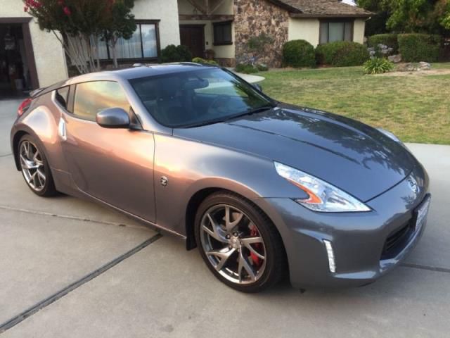Nissan: 370z touring sports package