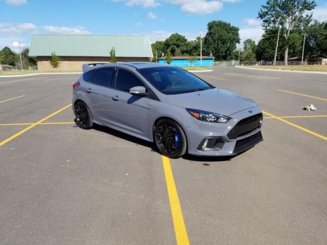 Ford: focus rs
