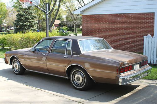 1986 chevrolet caprice, amazing garage kept, 104,000 miles