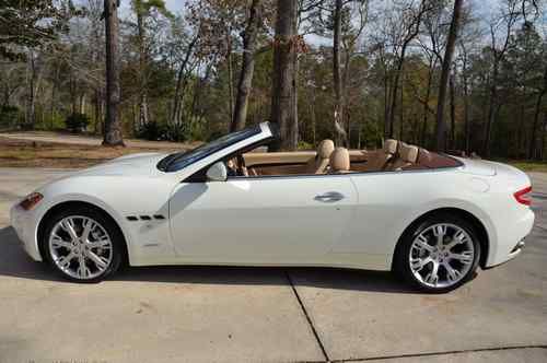 2010 maserati gran turismo s conv-wht/tan-nav-7,395 miles-factory warranty