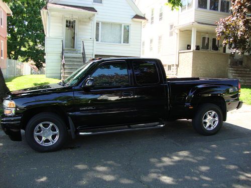 2002 gmc sierra denali base extended cab pickup 4-door 6.0l