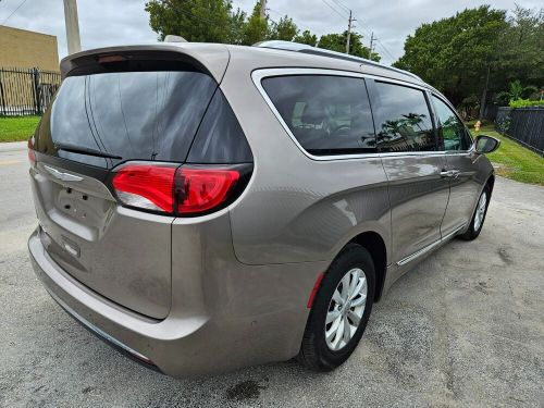 2018 chrysler pacifica