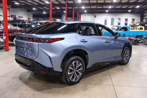 Lexus RZ