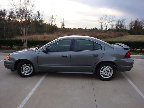 2005 pontiac grand-am se  clean vehicle gas saver great car