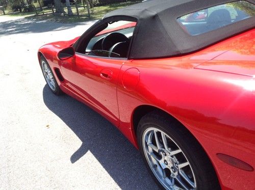 2002 chevrolet corvette convertible 2-door 5.7l