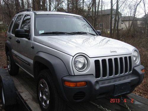 2002 jeep liberty sport 3.7 v6 auto 4x4 need engine work