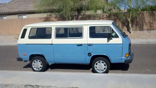 Original vw vanagon  blue and white nice interior and exterior