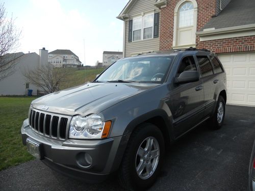 2007 jeep grand cherokee laredo 4x4 **lots of extras**