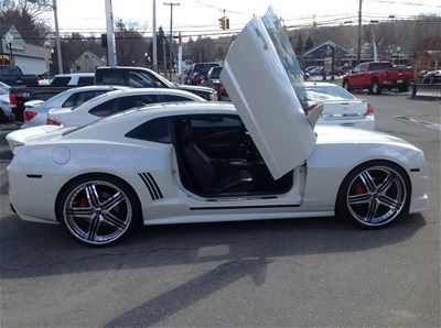 2010 camaro ss custom with lambo doors &amp; 24's!