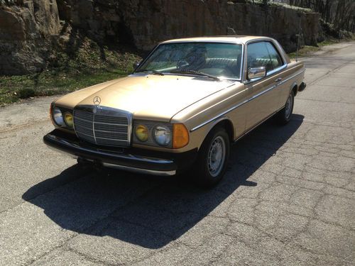 Mercedes 300 coupe diesel only 55k original miles no rust 1 owner free shipping