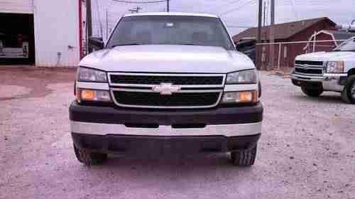 2006 Chevrolet Silverado 2500 HD LS Standard Cab Pickup 2-Door 6.0L, US $10,470.00, image 3