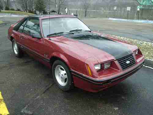 1984 Ford Mustang GT low miles one owner, image 2