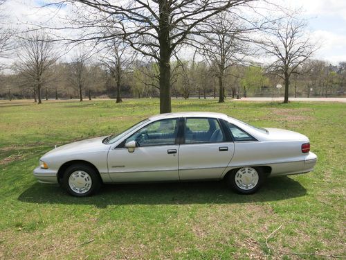 1991 chevrolet caprice very clean gr8t condition super low miles 49k no reserve