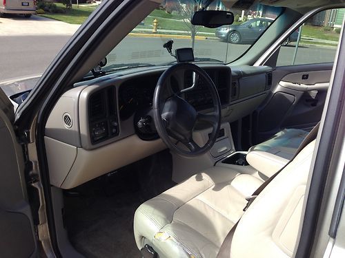 2000 Chevrolet Suburban 1500 LS Sport Utility 4-Door 5.3L, image 21