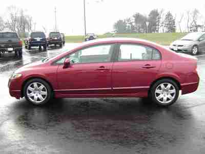 LX Certified 1.8L CD 160-Watt AM/FM/CD Audio System 4 Speakers AM/FM radio, image 2