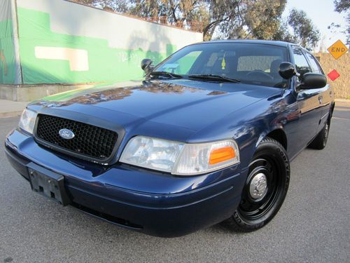 2006 ford crown victoria police interceptor in great running conditions &amp; shape