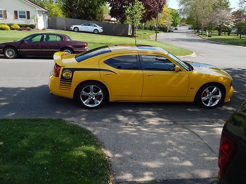 Dodge charger srt8 super bee modified muscle car show winner