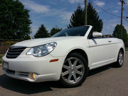 2008 chrysler sebring touring convertible 2-door  loaded must see