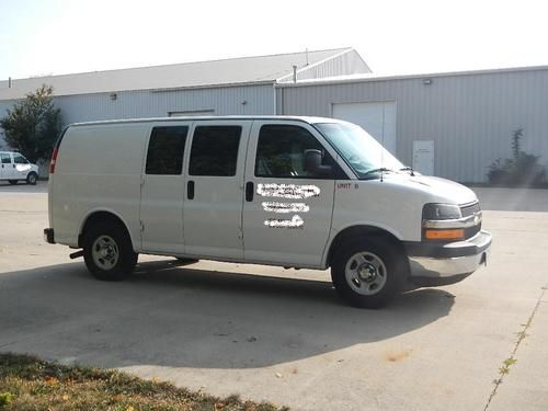 2008 chevrolet express 1500 base standard cargo van 4-door 5.3l