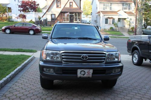 2004  toyota land cruiser