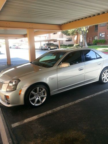 2004 cadillac cts v sedan 4-door 5.7l