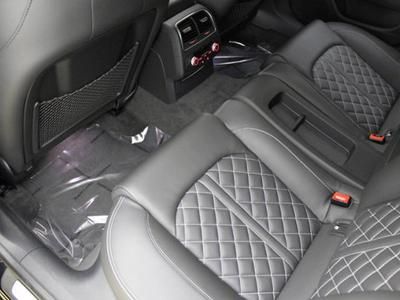 13 S7 Black 4.0L Bluetooth Sunroof 4-Wheel ABS 4-Wheel Disc Brakes 7-Speed A/T, image 19