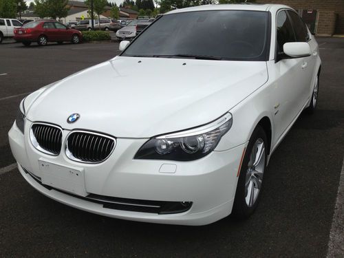 2009 bmw 528i xdrive base sedan 4-door 3.0l