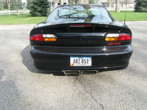 2002 Chevy Camaro SS 35th Anniversary, image 2