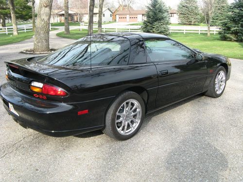 2002 Chevy Camaro SS 35th Anniversary, image 3