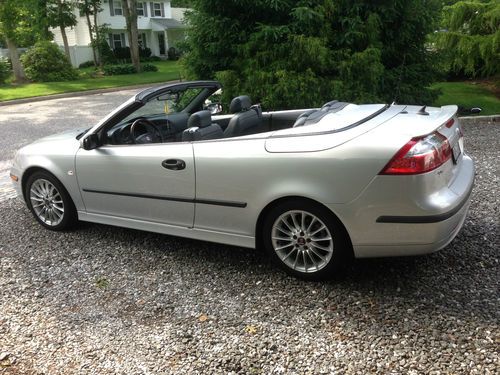 2005 saab 9-3 arc convertible 2-door 2.0l