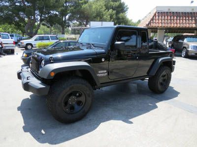 Jk-8 pickup  jeep certified 3.6l navigation lifted! rare custom built!