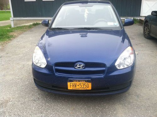 2011 hyundai accent gs hatchback 2-door 1.6l