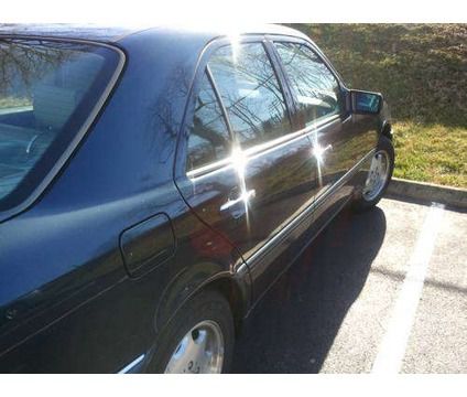 1998 mercedes c280 black - original 1 owner no reserve