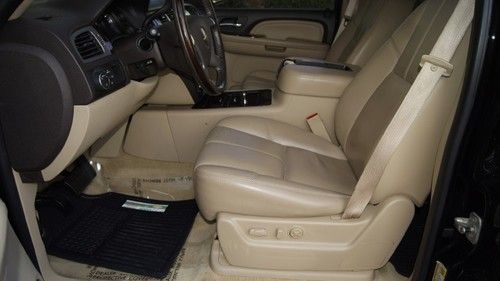 2008 GMC YUKON DENALI 3RD SEATS, image 3