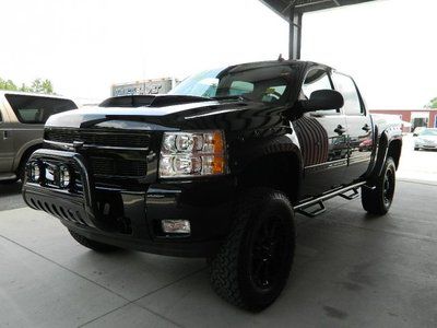 LIFTED 6.2L V8 TUSKANY BLACK OPS CONVERSION LOADED 6