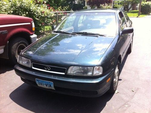 1995 infiniti g20 base sedan 4-door 2.0l