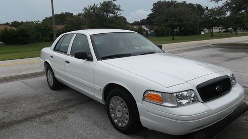 2003 ford crown victoria police interceptor sedan 4-door 4.6l