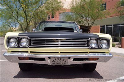 1969 plymouth road runner convertible,440-6 pack,4spd,dana 60 rear,very nice!!!!